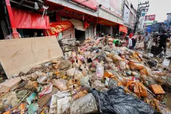 Primer ministro de Tailandia reconoce respuesta deficiente a inundaciones; suman ya 162 muertos